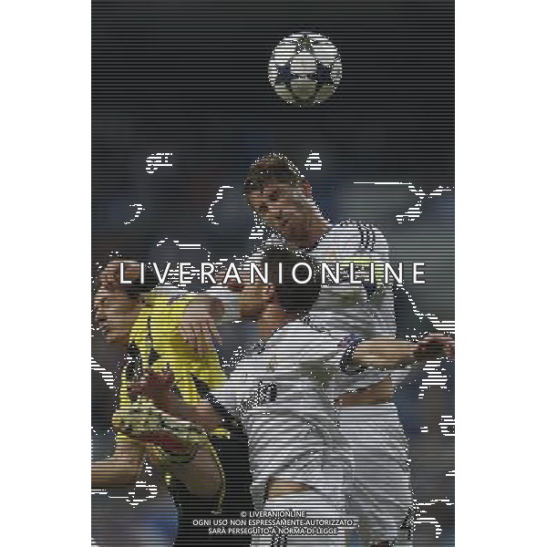 Real Madrid\'s Sergio Ramos and Borussia Dortmund\'s Lewandowsky during Champions League match on april 30th 2013. Photo: Cesar Cebolla / ALFAQUI AG ALDO LIVERANI S A S ONLY ITALY
