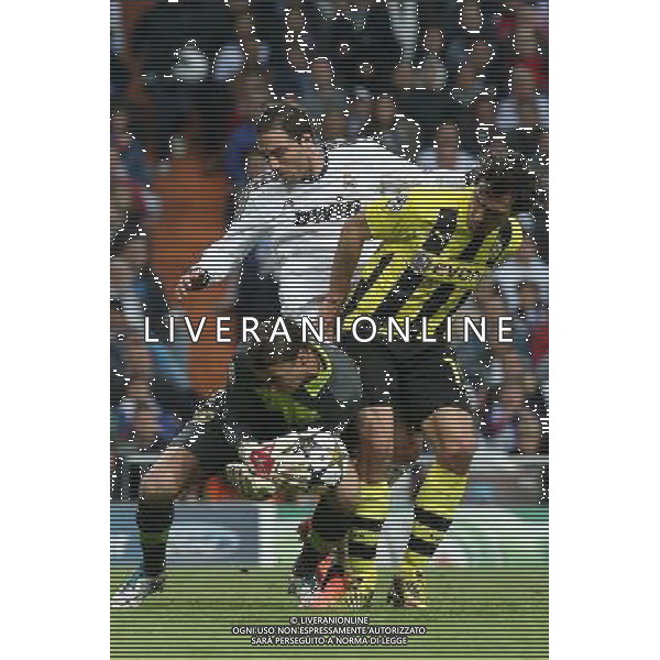 Real Madrid\'s Gonzalo Higuain and Borussia Dortmund\'s Weidenfeller and Hummels during Champions League match on april 30th 2013. Photo: Alex Cid-Fuentes / ALFAQUI AG ALDO LIVERANI S A S ONLY ITALY