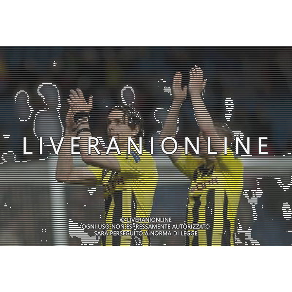 (130501) -- MADRID, May 1, 2013 () -- Borussian Dortmund\'s players celebrate after the UEFA Champions League semi-final against Real Madrid in Madrid, capital of Spain, April 30, 2013. Borussia Dortmund qualified for the Champions League final, beating Real Madrid 4-3 on aggregate despite a 2-0 loss Tuesday. (/Xie Haining) ©PHOTOHSOT/AGENZIA ALDO LIVERANI SAS - ONLY ITALY - REAL MADRID- BORUSSIA DORTMUND SEMIFINALE DI RITORNO DI CHAMPIONS LEAGUE