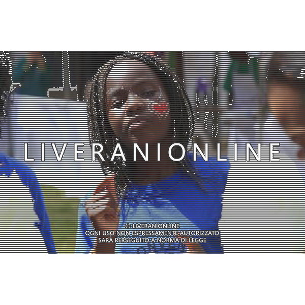 (130501) -- HARARE, May 1, 2013 () -- A girl with her face painted attends the 2013 Harare International Festival of the Arts (HIFA) in Harare, May 1, 2013. Established in 1999, HIFA is one of Africa\'s largest international arts festivals. (/Wang Yue) ©photoshot/AGENZIA ALDO LIVERANI SAS - ITALY ONLY - Bambini con la faccia dipinta al Festival Internazionale delle Arti dell\'Africa (HIFA) ad Harare, ZIMBABWE 1 maggio, 2013.