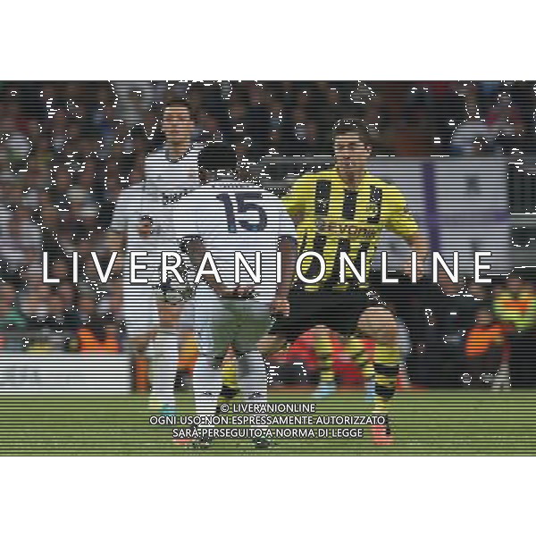 Madrid (30/04/2013).- Estadio Santiago Bernabeu. UEFA Champions League. Real Madrid - Borussia Dortmund. Michael Essien, Robert Lewandowski. Photo: Alex Cid-Fuentes / ALFAQUI AG ALDO LIVERANI S A S ONLY ITALY
