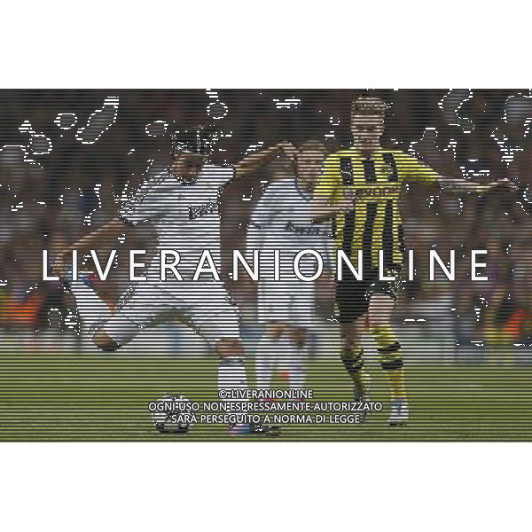 Real Madrid\'s Sami Khedira and Borussia Dortmund\'s Reus during Champions League match on april 30th 2013. Photo: Cesar Cebolla / ALFAQUI AG ALDO LIVERANI S A S ONLY ITALY