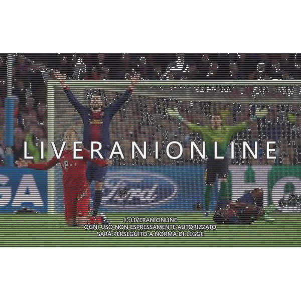 firo FuÃŸball, Fussball, 01.05.2013 Uefa Champions League, CL Saison 2012/2013 Halbfinale, RÃ¼ckspiel FC Barcelona - FCB FC Bayern MÃ¼nchen, Muenchen Gestik, Geste, FCB Arjen Robben, Barca Torwart TorhÃ¼ter Goalkeeper Victor ValdÃ©s Valdes, Barca Gerard PiquÃ© Pique $worldrights Es gelten unsere AGB, einsehbar auf www.firosportphoto.de copyright by firo sportphoto: Coesfelder Str.207 48249 DÃ¼lmen www.firosportphoto.de mail@firosportphoto.de (V o l k s b a n k B o c h u m - W i t t e n ) BLZ.: 430 601 29 Kt. Nr.: 341 117 100 Tel:Â  02594 - 9916004 Fax:Â 02594 - 9916005 