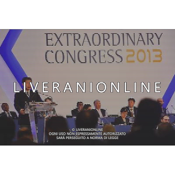 (130502) -- KUALA LUMPUR, May 2, 2013 () -- Acting president of Asian Football Confederation (AFC) Zhang Jilong delivers his speech during the AFC Extraordinary Congress 2013 in Kuala Lumpur, Malaysia, on May 2, 2013. Bahrain Football Association chief Sheikh Salman bin Ebrahim Al Khalifa achieved a convincing victory in the AFC presidential election on Thursday. (/Zhang Wenzong) ©photoshot/AGENZIA ALDO LIVERANI SAS - ITALY ONLY - Il neo-eletto presidente dell\'Asian Football Confederation (AFC) Sheikh Salman bin Ebrahim Al Khalifa in conferenza stampa dopo le elezioni presidenziali a Kuala Lumpur, in Malesia, il 2 maggio 2013.