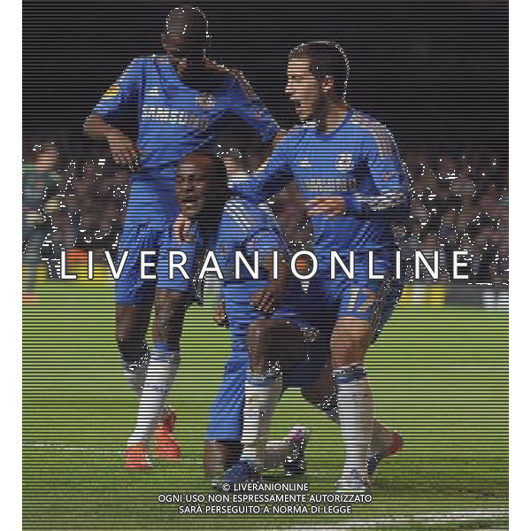 Stamford Bridge Chelsea v Basel 02/05/2013 Europa League Semi-Final 2nd leg Victor Moses (Chelsea) celebrates second goal with Ramires and Eden Hazard Photo: Roger Parker Fotosports International ©photoshot/AGENZIA ALDO LIVERANI SAS - ITALY ONLY - Chelsea - Basilea semifinale di ritorno Europa League 02 maggio 2013