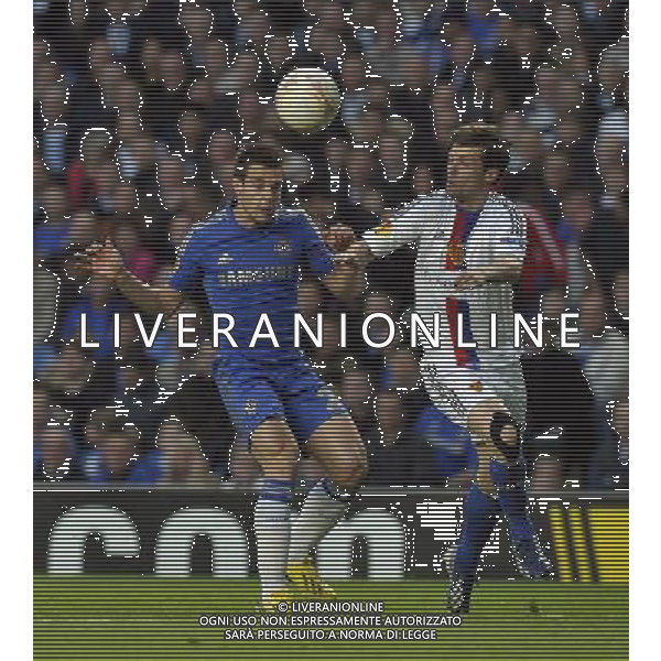 Stamford Bridge Chelsea v Basel 02/05/2013 Europa League Semi-Final 2nd leg Cesar Azpilicueta (Chelsea) Valentin Stocker (Basel) Photo: Roger Parker Fotosports International ©photoshot/AGENZIA ALDO LIVERANI SAS - ITALY ONLY - Chelsea - Basilea semifinale di ritorno Europa League 02 maggio 2013