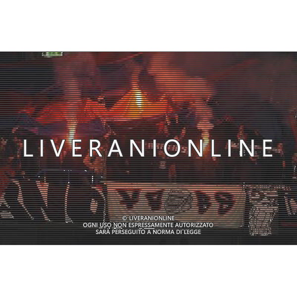 Stamford Bridge Chelsea v Basel (3-1, 5-2 Agg) 02/05/2013 Europa League Semi-Final 2nd leg Basel\'s loyal fans support their team to the bitter end Photo: Roger Parker Fotosports International ©photoshot/AGENZIA ALDO LIVERANI SAS - ITALY ONLY - Chelsea - Basilea semifinale di ritorno Europa League 02 maggio 2013