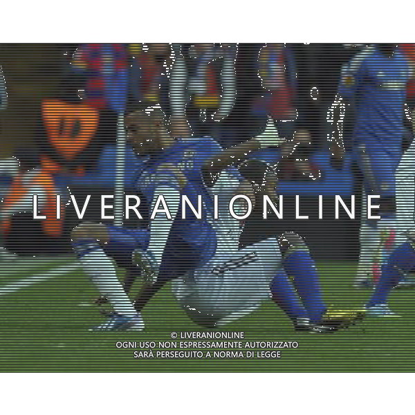 Stamford Bridge Chelsea v Basel (3-1, 5-2) 02/05/2013 Europa League Semi-Final 2nd leg Ryan Bertrand (Chelsea) is felled by Serey Die (Basel) Photo: Roger Parker Fotosports International ©photoshot/AGENZIA ALDO LIVERANI SAS - ITALY ONLY - Chelsea - Basilea semifinale di ritorno Europa League 02 maggio 2013