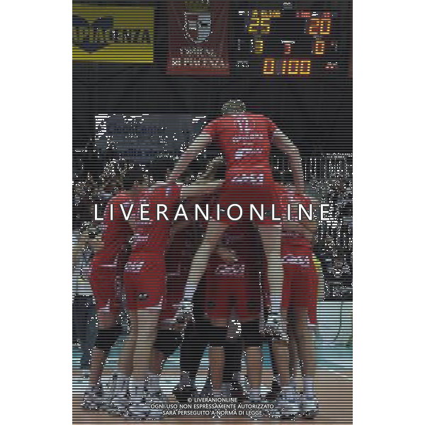 PIACENZA 5/5/2013 FASE FINALE DEL CAMPIONATO DI PALLAVOLO SERIE A PIACENZA vs TRENTINO GARA QUATTRO NELLA FOTO LA GIOIA DEL PIACENZA A FINE GARA FOTO ROMANO/AG ALDO LIVERANI S.A.S. 