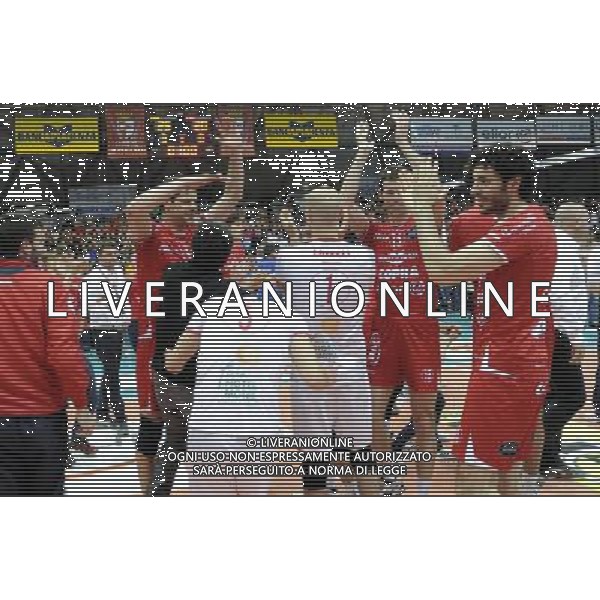 PIACENZA 5/5/2013 FASE FINALE DEL CAMPIONATO DI PALLAVOLO SERIE A PIACENZA vs TRENTINO GARA QUATTRO NELLA FOTO LA GIOIA DEL PIACENZA A FINE GARA FOTO ROMANO/AG ALDO LIVERANI S.A.S. 