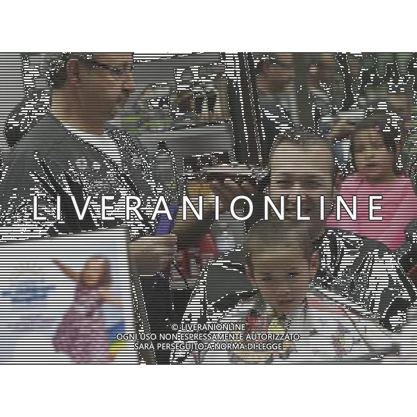 VANCOUVER, 5 maggio 2013 -Dodici coppie di padri e figli si sono tagliati i capelli Sabato per sostenere la causa dei bambini malati di cancro nel corso di un evento di raccolta fondo organizzato da Ospedale Pediatrico BC. (/ Liang Sen) (DZL) ©Photoshot/AGENZIA ALDO LIVERANI SAS-ITALY ONLY - EDITORIAL USE ONLY