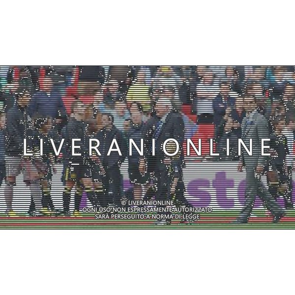 DAVE WHELAN LEADS OUT WIGAN MANCHESTER CITY V WIGAN ATHLETIC MANCHESTER CITY V WIGAN ATHLETIC. THE FA CUP FINAL 2013 WEMBLEY STADIUM, LONDON, ENGLAND, UK 11 May 2013 GAR68247 WARNING! This Photograph May Only Be Used For Newspaper And/Or Magazine Editorial Purposes. May Not Be Used For Publications Involving 1 player, 1 Club Or 1 Competition Without Written Authorisation From Football DataCo Ltd. For Any Queries, Please Contact Football DataCo Ltd on +44 (0) 207 864 9121 AG ALDO LIVERANI S A S ONLY ITALY