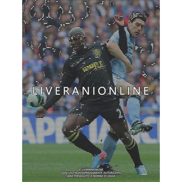 AROUNA KONE \' GARETH BARRY MANCHESTER CITY V WIGAN ATHLETIC MANCHESTER CITY V WIGAN ATHLETIC. THE FA CUP FINAL 2013 WEMBLEY STADIUM, LONDON, ENGLAND, UK 11 May 2013 GAR68248 WARNING! This Photograph May Only Be Used For Newspaper And/Or Magazine Editorial Purposes. May Not Be Used For Publications Involving 1 player, 1 Club Or 1 Competition Without Written Authorisation From Football DataCo Ltd. For Any Queries, Please Contact Football DataCo Ltd on +44 (0) 207 864 9121 AG ALDO LIVERANI S A S ONLY ITALY