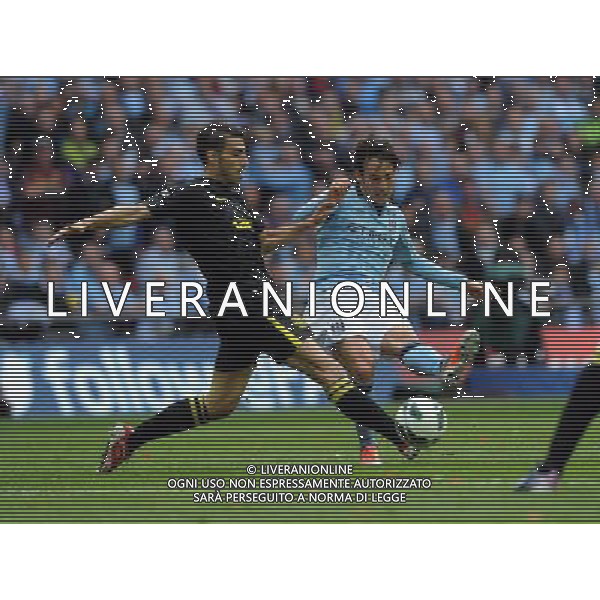 David Silva Manchester City 2012/13 Jordi Gomez Wigan Athletic Manchester City V Wigan Athletic 11/05/13 FA Cup Final Photo: Robin Parker Fotosports International AG ALDO LIVERANI S A S ONLY ITALY