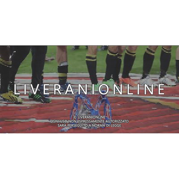 WIGAN PLAYERS CELEBRATE IN FRONT OF THEIR FANS AND THE FA CUP MANCHESTER CITY V WIGAN ATHLETIC MANCHESTER CITY V WIGAN ATHLETIC. THE FA CUP FINAL 2013 WEMBLEY STADIUM, LONDON, ENGLAND, UK 11 May 2013 GAR68304 WARNING! This Photograph May Only Be Used For Newspaper And/Or Magazine Editorial Purposes. May Not Be Used For Publications Involving 1 player, 1 Club Or 1 Competition Without Written Authorisation From Football DataCo Ltd. For Any Queries, Please Contact Football DataCo Ltd on +44 (0) 207 864 9121 ©photoshot/AGENZIA ALDO LIVERANI SAS - ITALY ONLY - EDITORIAL USE ONLY