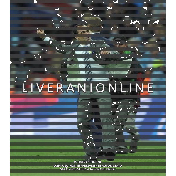 Roberto Martinez Manager Celebrates after the final whistle Wigan Athletic FA Cup Winners 2013 Manchester City V Wigan Athletic (0-1) 11/05/13 FA Cup Final 2013 Photo: Robin Parker Fotosports International ©PHOTOSHOT/AGENZIA ALDO LIVERANI SAS - ITALY ONLY - EDITORIAL USE ONLY