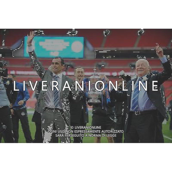 Roberto Martinez Manager and Chairman Dave Whelan Celebrate with the FA Cup Wigan Athletic 2012/13 Manchester City V Wigan Athletic (0-1) 11/05/13 FA Cup Final Photo: Robin Parker Fotosports International ©PHOTOSHOT/AGENZIA ALDO LIVERANI SAS - ITALY ONLY - EDITORIAL USE ONLY