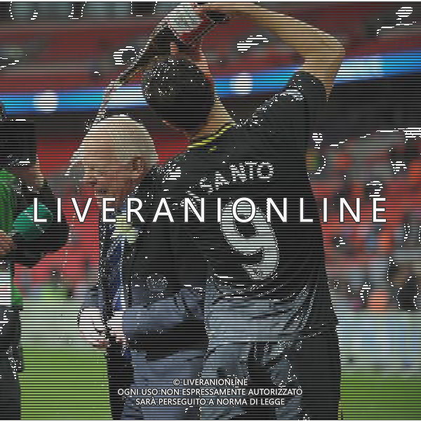 Dave Whelan Chairman has Champayne poured over his head by Franco Di Santo Wigan Athletic 2012/13 Manchester City V Wigan Athletic (0-1) 11/05/13 FA Cup Final Photo: Robin Parker Fotosports International ©PHOTOSHOT/AGENZIA ALDO LIVERANI SAS - ITALY ONLY - EDITORIAL USE ONLY