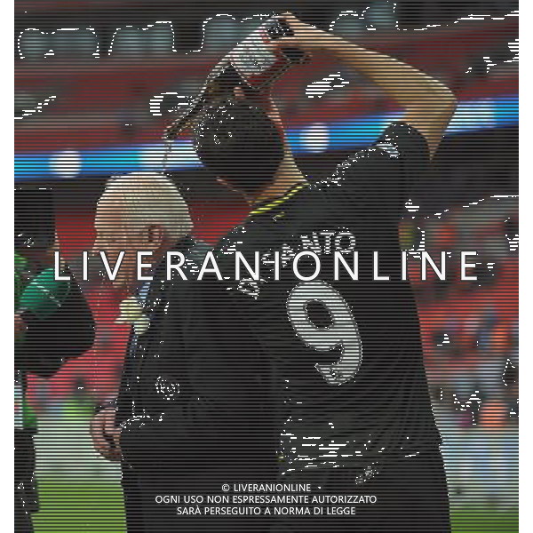 Dave Whelan Chairman has Champayne poured over his head by Franco Di Santo Wigan Athletic 2012/13 Manchester City V Wigan Athletic (0-1) 11/05/13 FA Cup Final Photo: Robin Parker Fotosports International ©PHOTOSHOT/AGENZIA ALDO LIVERANI SAS - ITALY ONLY - EDITORIAL USE ONLY