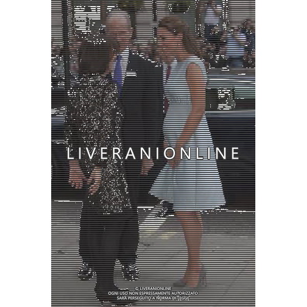  Date: 24/04/13 Pictured: Catherine, Duchess of Cambridge Caption: Catherine, Duchess of Cambridge attends an evening reception to celebrate the work of \'The Art Room Charity\' which is being held at the National Portrait Gallery where she is a Patron. The Art room is a charity which works with children to increase their self-esteem, self-confidence and independence through art. ©photohsot/AGENZIA ALDO LIVERANI SAS - ITALY ONLY - REALI INGLESI: Kate Middleton Duchessa di Cambridge al National Portrait Gallery, Londra, Inghilterra, Regno Unito 24 aprile 2013