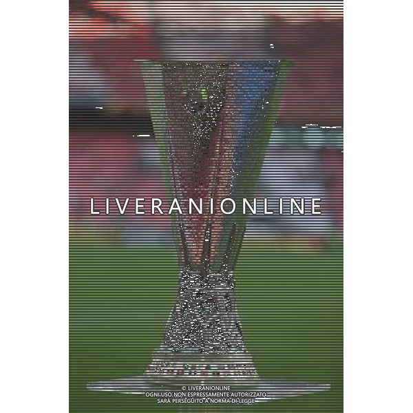 ©Marcello Pozzetti ©IPS/Marcello Pozzetti ©IPS/MAXPPP - 15/05/2013 ; Amsterdam ; UK - The Europa League trophy is on display on the pitch of the Amsterdam Arena and will be awarded to the winner between SL Benfica vs Chelsea FC for the Europa League Final at the ArenA in Amsterdam ( Holland) on 15/05/2013. Picture by Marcello Pozzetti , ©IPS Photo Agency.Thatched Cottage - Wretham - Thetford .Norfolk IP24 1RH - .TEL 01953 499403. -Personal mobile: 07973 308 835 . *** UK OUT *** AG ALDO LIVERANI S A S ONLY ITALY