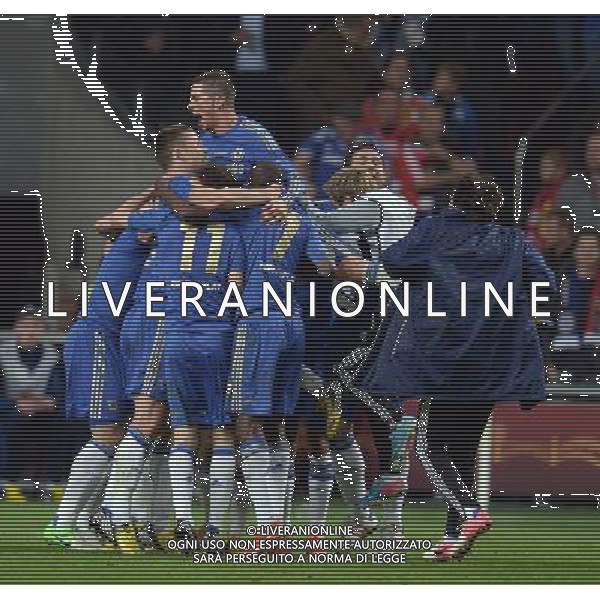 Amsterdam Arena Benfica v Chelsea (1-2) Europa League Final 15/05/2013 Chelsea celebrate after they win Europa League Cup. Photo: Roger Parker Fotosports International ©PHOTOSHOT/AGENZIA ALDO LIVERANI SAS - ITALY ONLY - EDITORIAL USE ONLY