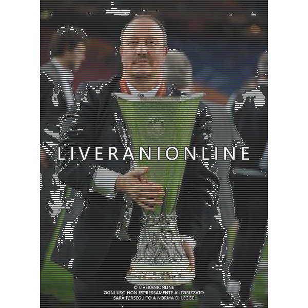 Rafael Benitez Interim Manager Celebrates with the Europa League Cup Chelsea Europa League Final 2013 Benfica V Chelsea (1-2) 15/05/13 UEFA Europa League Final Photo: Robin Parker Fotosports International ©PHOTOSHOT/AGENZIA ALDO LIVERANI SAS - ITALY ONLY - EDITORIAL USE ONLY