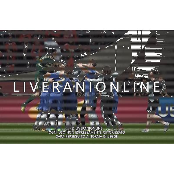 Petr Cech and the rest of the Chelsea team Celebrate Victory after the final whistle Chelsea Europa League Final 2013 Benfica V Chelsea (1-2) 15/05/13 UEFA Europa League Final Photo: Robin Parker Fotosports International ©PHOTOSHOT/AGENZIA ALDO LIVERANI SAS - ITALY ONLY - EDITORIAL USE ONLY