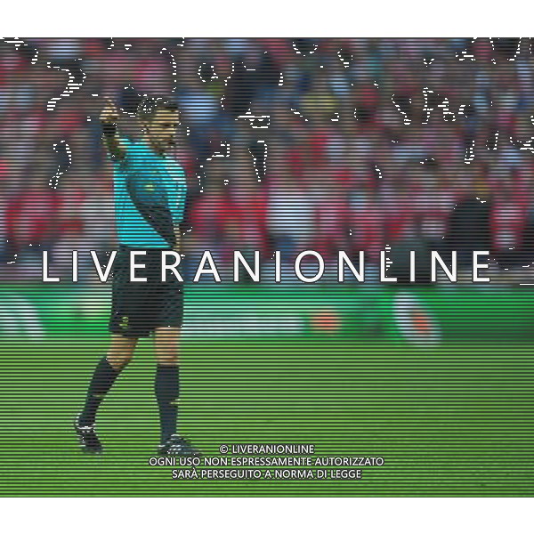 Referee Nicola Rizzoli (Photo by Chris Vaughan/CameraSport) Football - UEFA Champions League Final - Borussia Dortmund v Bayern Munich - Saturday 25th May 2013 - Wembley - London © CameraSport - 43 Linden Ave. Countesthorpe. Leicester. England. LE8 5PG - Tel: +44 (0) 116 277 4147 - admin@camerasport.com - www.camerasport.com AG ALDO LIVERANI S A S ONLY ITALY