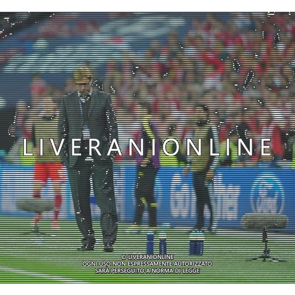 Borussia Dortmund\'s Manager Jurgen Klopp looks dejected (Photo by Chris Vaughan/CameraSport) Football - UEFA Champions League Final - Borussia Dortmund v Bayern Munich - Saturday 25th May 2013 - Wembley - London © CameraSport - 43 Linden Ave. Countesthorpe. Leicester. England. LE8 5PG - Tel: +44 (0) 116 277 4147 - admin@camerasport.com - www.camerasport.com AG ALDO LIVERANI S A S ONLY ITALY