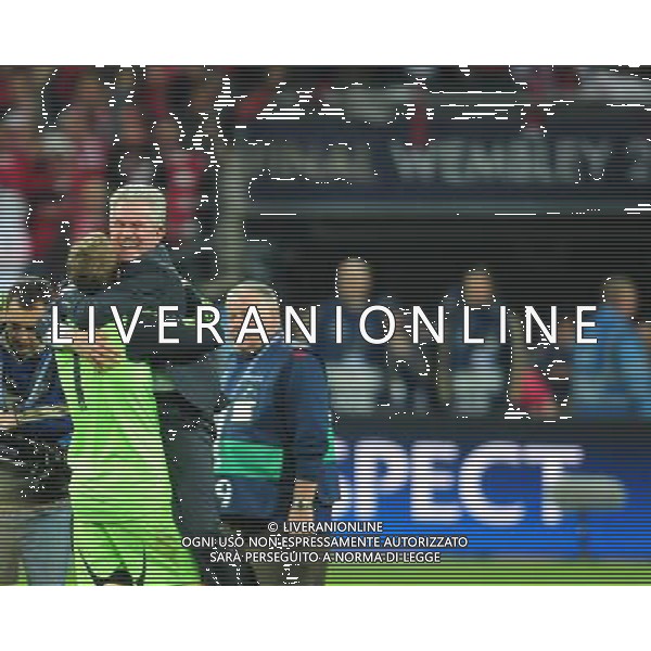 Bayern Munich\'s Manuel Neuer, left, celebrates winning the 2013 Champions League with Bayern Munich\'s Manager Jupp Heynckes (Photo by Chris Vaughan/CameraSport) Football - UEFA Champions League Final - Borussia Dortmund v Bayern Munich - Saturday 25th May 2013 - Wembley - London © CameraSport - 43 Linden Ave. Countesthorpe. Leicester. England. LE8 5PG - Tel: +44 (0) 116 277 4147 - admin@camerasport.com - www.camerasport.com AG ALDO LIVERANI S A S ONLY ITALY