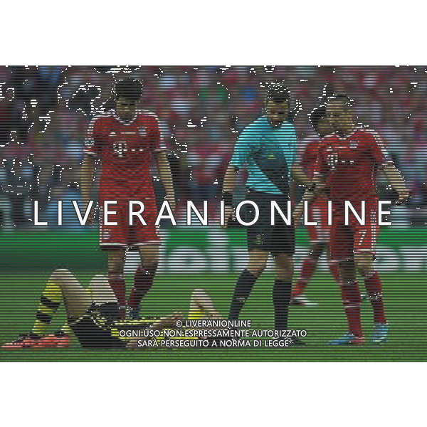 UEFA Champions League 2012/2013 Finale Londra - 25.05.2013 Borussia Dortmund-Bayern Monaco Nella Foto:Rizzoli Nicola con Ribery Franck e Lewandowski Robert /Ph.Vitez-Ag. Aldo Liverani