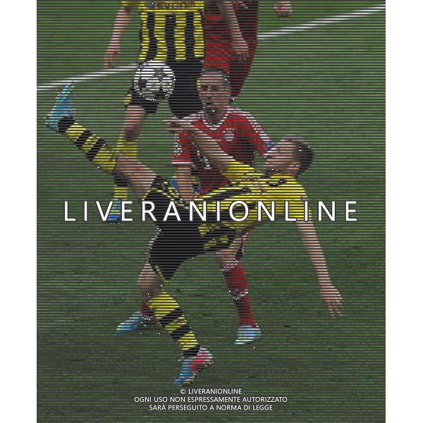 Wembley Stadium Bayern Munich v Borussia Dortmund Champions League final 25/05/2013 Franck Ribery (Bayern) Jacub Blaszcyzkowski (Dortmund) Photo: Roger Parker Fotosports International ©PHOTOHSOT/AGENZIA ALDO LIVERANI SAS - ITALY ONLY - Borussia Dortmund - Bayern Monaco UEFA Champions League 2012/2013 Finale Londra - 25.05.2013