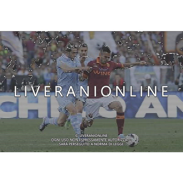 Roma - 26/05/2013 - Stadio Olimpico - Finale TIM CUP 2012-2013 - AS Roma vs SS Lazio - nella foto: castan e lulic Â© Fabrizio Corradetti - Ag. Aldo Liverani sas
