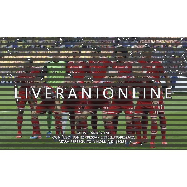 (130526) -- LONDON, May 26, 2013 () -- Players of Bayern Munich line up before the UEFA Champions League final football match between Borussia Dortmund and Bayern Munich at Wembley Stadium in London, Britain on May 25, 2013. Bayern Munich claimed the title with 2-1.(/Wang Lili) ©Photoshot/AGENZIA ALDO LIVERANI SAS-ITALY ONLY - EDITORIAL USE ONLY