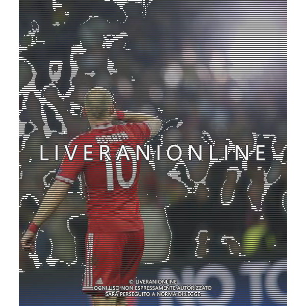 (130526) -- LONDON, May 26, 2013 () -- Arjen Robben of Bayern Munich celebrates scoring during the UEFA Champions League final football match between Borussia Dortmund and Bayern Munich at Wembley Stadium in London, Britain on May 25, 2013. Bayern Munich claimed the title with 2-1.(/Wang Lili) ©Photoshot/AGENZIA ALDO LIVERANI SAS-ITALY ONLY - EDITORIAL USE ONLY