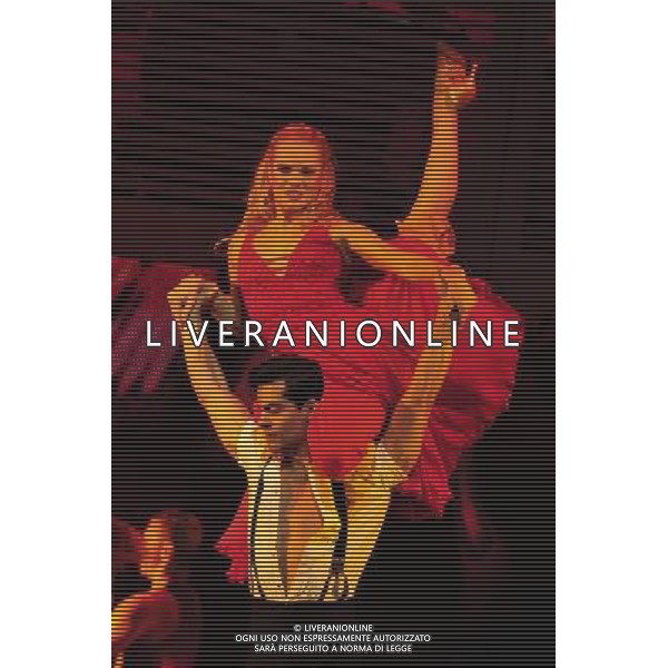 (130528) -- SINGAPORE, May 28, 2013 () -- Artists perform the musical \'Dirty Dancing\' at Singapore\'s Marina Bay Sands Theatre, May 28, 2013. (/Then Chih Wey) (bxq) ©photoshot/AGENZIA ALDO LIVERANI SAS - ITALY ONLY - Artisti ballerini e danzatori si esibiscono nel musical \'Dirty Dancing\' a Marina Bay Sands Theatre di Singapore, 28 maggio 2013.