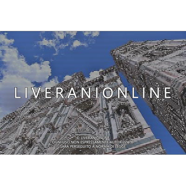 (130528) -- FLORENCE, May 28, 2013 () -- Photo taken on May 26, 2013 shows the Cathedral of Santa Maria del Fiore (L) and Giotto\'s Bell Tower in Florence, Italy. Being the capital city of Italy\'s central region Tuscany, Florence, once the country\'s capital back in 19th century, is the regional center of history, business and culture. Dubbed as the birthplace of the Renaissance and cradle of the architecture art, Florence contains numerous buildings and museums from various eras. In 1982, the historic center of Florence was declared a World Heritage Site by UNESCO. (/Xu Nizhi) (srb) ©photoshot/AGENZIA ALDO LIVERANI SAS - ITALY ONLY - Vedute della citta\' di Firenze, Italia, 26 maggio, 2013 Soprannominata la culla del Rinascimento e dell\'arte, contiene numerosi edifici e musei di varie epoche. Nel 1982, il centro storico di Firenze e\' stato dichiarato Patrimonio dell\'Umanita\' dall\'UNESCO.