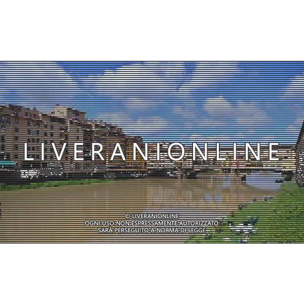 (130528) -- FLORENCE, May 28, 2013 () -- Photo taken on May 26, 2013 shows the scenery of Arno River of Florence, Italy. Being the capital city of Italy\'s central region Tuscany, Florence, once the country\'s capital back in 19th century, is the regional center of history, business and culture. Dubbed as the birthplace of the Renaissance and cradle of the architecture art, Florence contains numerous buildings and museums from various eras. In 1982, the historic center of Florence was declared a World Heritage Site by UNESCO. (/Xu Nizhi) (srb) ©photoshot/AGENZIA ALDO LIVERANI SAS - ITALY ONLY - Vedute della citta\' di Firenze, Italia, 26 maggio, 2013 Soprannominata la culla del Rinascimento e dell\'arte, contiene numerosi edifici e musei di varie epoche. Nel 1982, il centro storico di Firenze e\' stato dichiarato Patrimonio dell\'Umanita\' dall\'UNESCO.