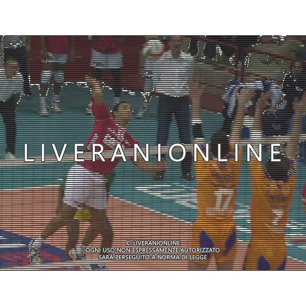 PIACENZA 27/09/04 CAMPIONATO DI PALLAVOLO SERIE A1 COPRA PIACENZA- ACQUA PARADISO MONTICHIARI NELLA FOTO CASTELLANO MAURIZIO PH GIGI ARCAINI/AG.ALDO LIVERANI