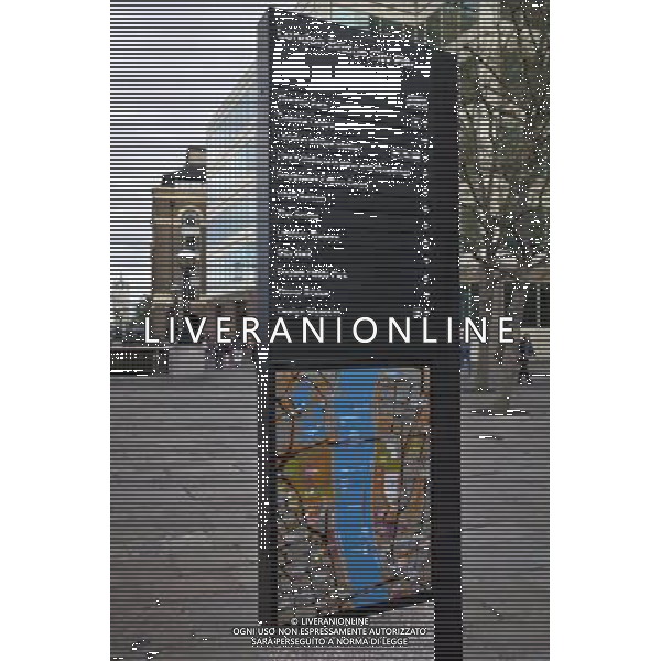 A Street Sign, Thames Path, London, England AG ALDO LIVERANI S A S ONLY ITALY