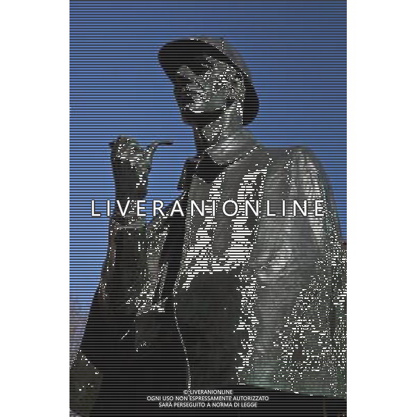 The Sherlock Holmes Statue, Outside Baker Street Undergroud Station, London, England AG ALDO LIVERANI S A S ONLY ITALY