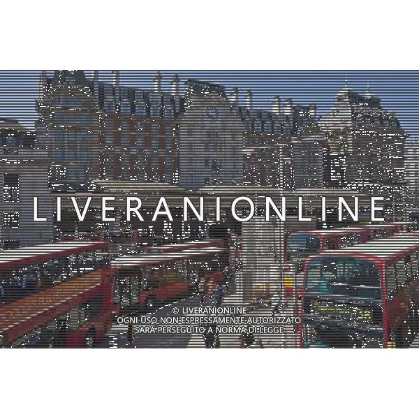 Victoria Train Station, London, England AG ALDO LIVERANI S A S ONLY ITALY