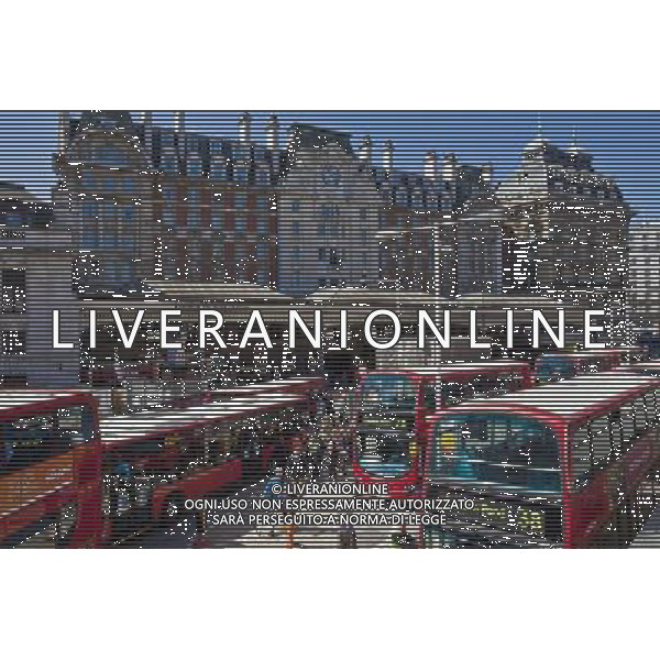 Victoria Train Station, London, England AG ALDO LIVERANI S A S ONLY ITALY