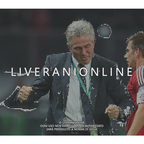 firo Fu§ball, Fussball, 01.06.2013 DFB Pokal Finale Pokalfinale Endspiel 2012/2013 FCB FC Bayern MŸnchen Muenchen - VfB Stuttgart FCB Trainer Jupp Heynckes, Jubel Freude Spa§ lacht Lachen Emotion Torjubel, Gestik, Geste $worldrights Es gelten unsere AGB, einsehbar auf www.firosportphoto.de copyright by firo sportphoto: Coesfelder Str.207 48249 DŸlmen www.firosportphoto.de mail@firosportphoto.de (V o l k s b a n k B o c h u m - W i t t e n ) BLZ.: 430 601 29 Kt. Nr.: 341 117 100 Tel:Ê 02594 - 9916004 Fax:Ê02594 - 9916005 AG ALDO LIVERANI S A S ONLY ITALY