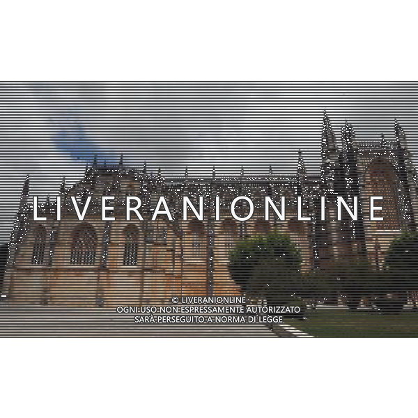 (130531) -- LISBON, May 31, 2013 () -- Photo taken on May 29, 2013 shows the Monastery of Batalha in Batalha, central Portugal. The Monastery of Batalha is one of the best and original examples of Late Gothic architecture in Portugal, intermingled with the Manueline style. It was built to commemorate the victory of the Portuguese over the Castilians at the battle of Aljubarrota in 1385. The Monastery of Alcobaca was listed by the UNESCO as a world heritage site in 1983. (/Zhang Liyun) (yc) AG ALDO LIVERANI S A S ONLY ITALY