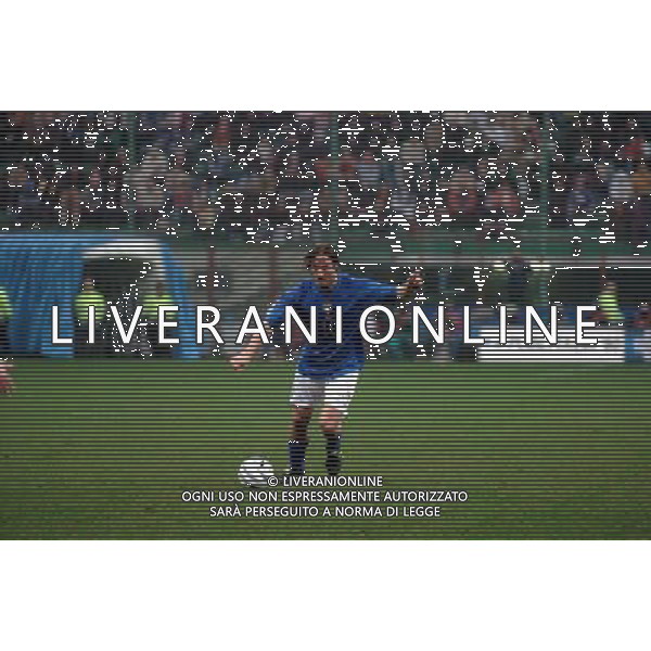 MILANO,26-03-05 DFP/FOTO GIORGIO RAVEZZANI ITALIA-SCOZIA: FRANCESCO TOTTI AG ALDO LIVERANI S A S