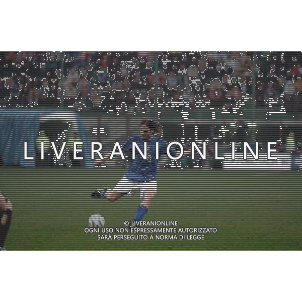 MILANO,26-03-05 DFP/FOTO GIORGIO RAVEZZANI ITALIA-SCOZIA: FRANCESCO TOTTI AG ALDO LIVERANI S A S