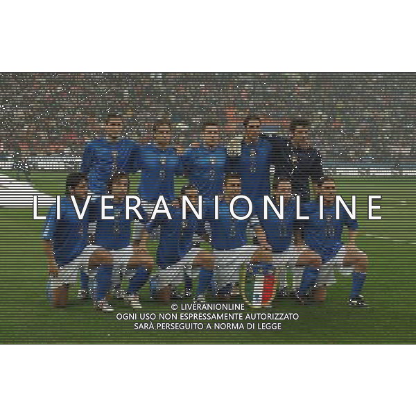 MILANO,26-03-05 DFP/FOTO MARCO DE PONTI ITALIA-SCOZIA: CHIELLINI-GILARDINO-BONERA-MATERAZZI-BUFFON GATTUSO-PIRLO-CAMORANESI-CANNAVARO-CASSANO-TOTTI AG ALDO LIVERANI S A S