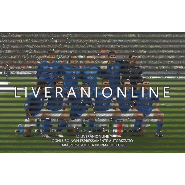 MILANO,26-03-05 DFP/FOTO MARCO DE PONTI ITALIA-SCOZIA: CHIELLINI-GILARDINO-BONERA-MATERAZZI-BUFFON GATTUSO-PIRLO-CAMORANESI-CANNAVARO-CASSANO-TOTTI AG ALDO LIVERANI S A S
